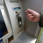 Wprowadzenie opłaty za pobieranie z bankomatu – mBank