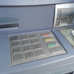 BZ WBK wprowadził kartę bankomatową
